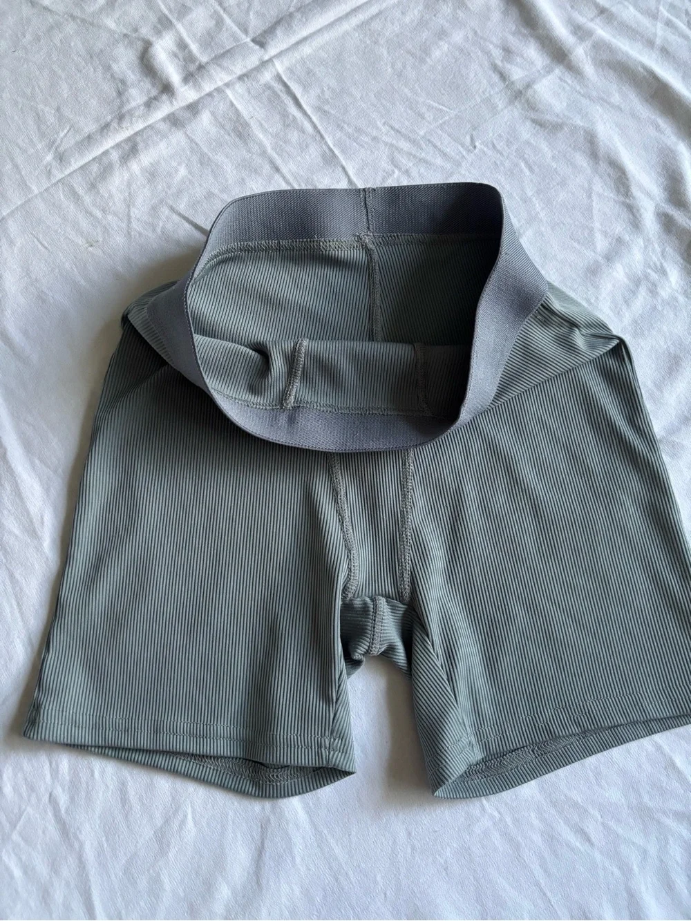 Ribbed High-Waist Seamless Boxer Shorts - Sage Green